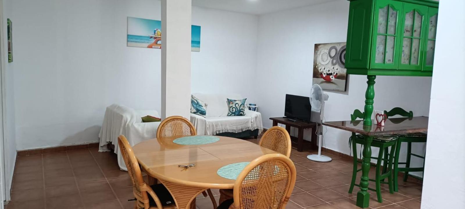 Habitacion En Un Bajo 2 Camas Individual Casa Compartida Abades  Eksteriør bilde